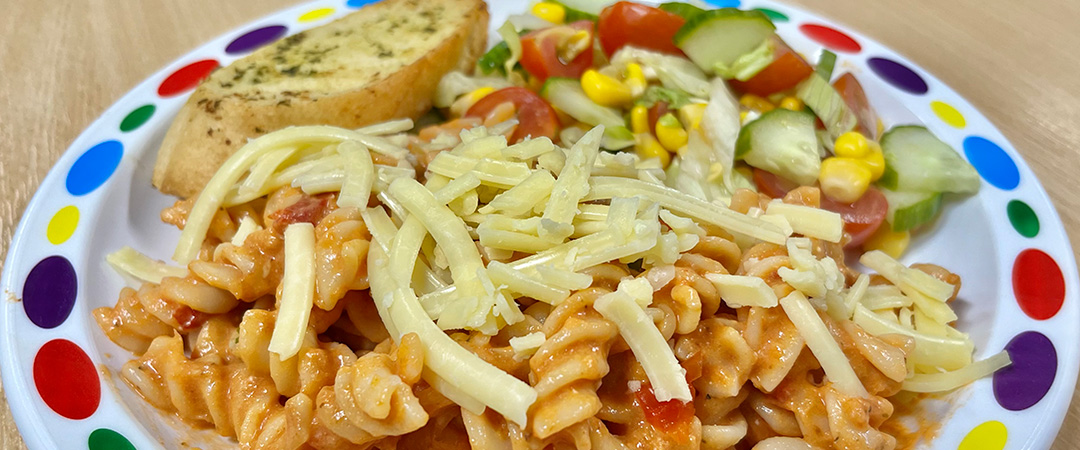 Chicken in a creamy tomato and mascarpone sauce