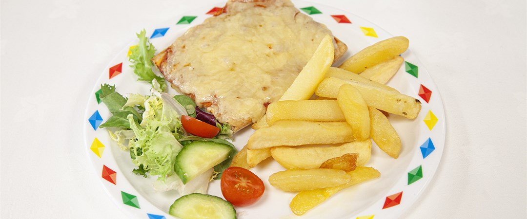 Cheese and tomato pizza with chips and side salad