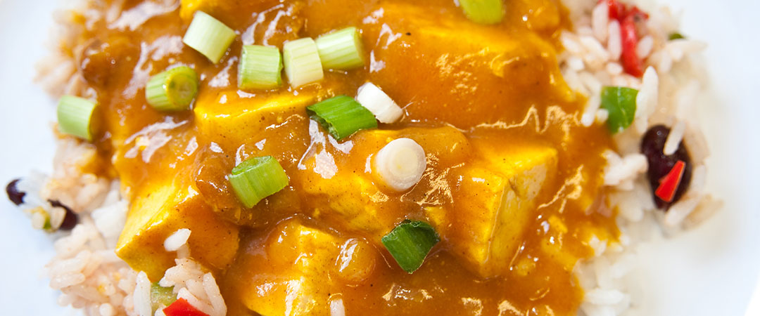 Chicken Curry with Rice and Vegetables, Naan Bread