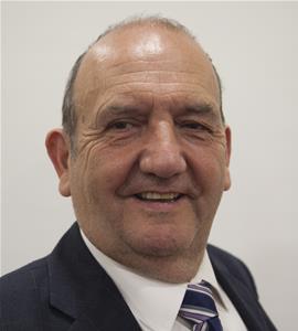 Llun o Ron Burnett