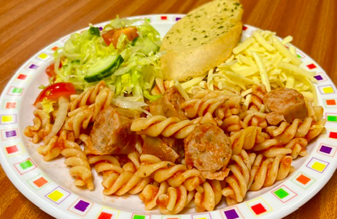 Quorn sausage (ve) in a rich tomato sauce